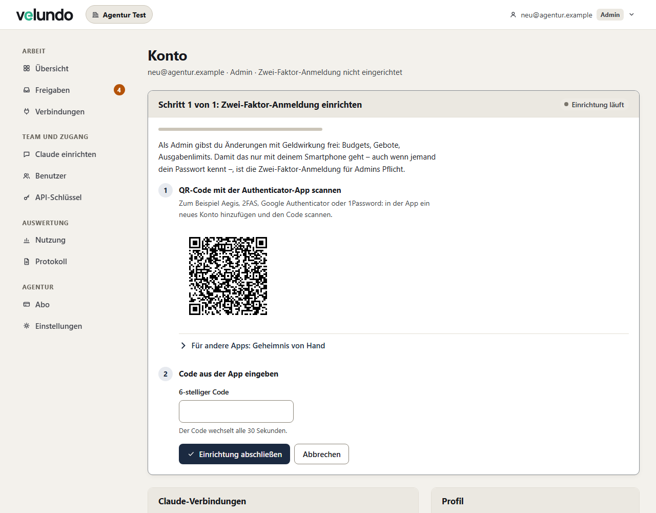 Kontoseite im Einrichtungsmodus: QR-Code zum Scannen, darunter das Feld für den 6-stelligen Code und „Einrichtung abschließen“